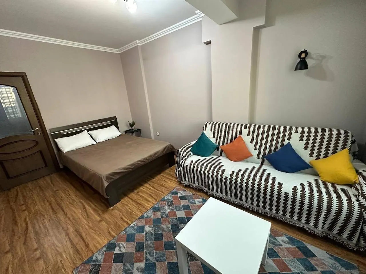 5:Минут До Метро Apartment Almaty